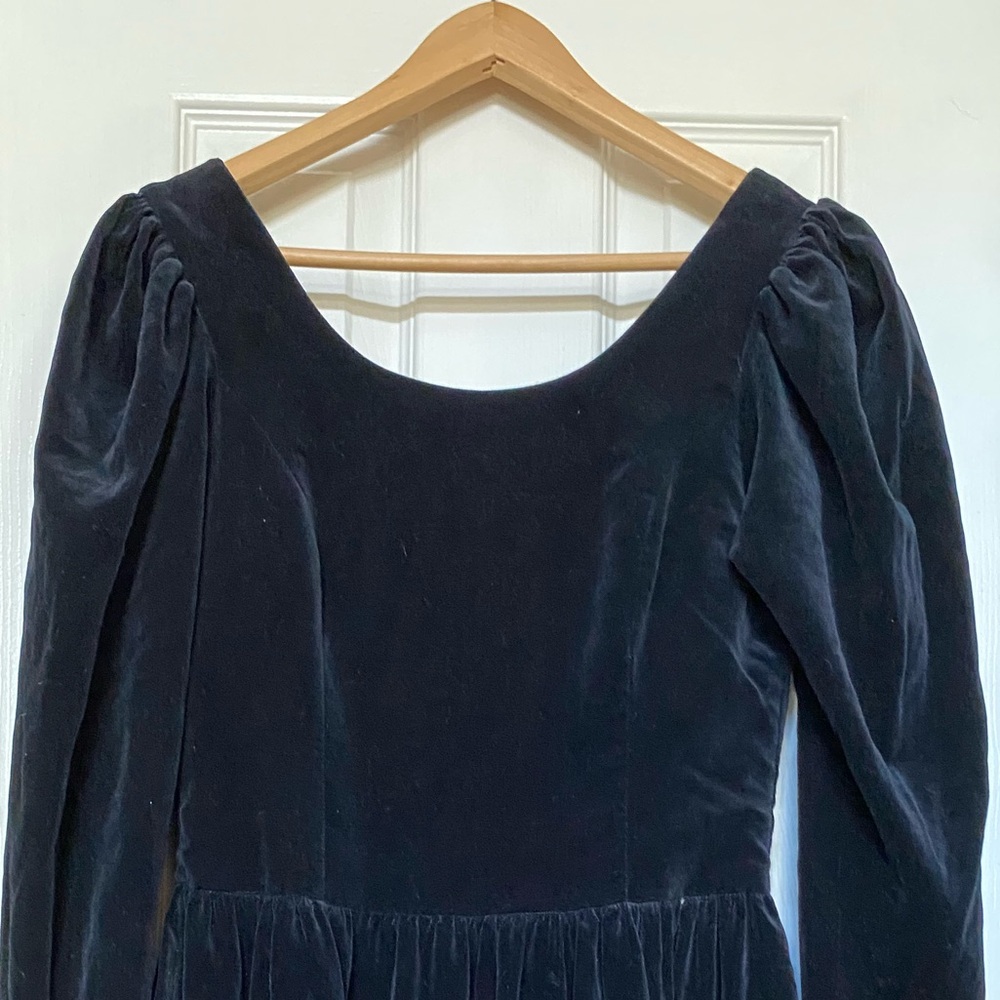 Vintage Laura Ashley Black Velvet Dress Size USA 8 / UK 10 / EUR 36